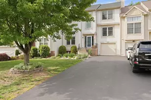 6565 Palisades Dr, Centreville, VA 20121 - Photo 2