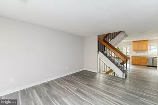 2442 Southgate Square, Reston, VA 20191 - Photo 4