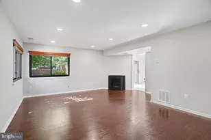 5693 Summer Oak Way, Burke, VA 22015 - Photo 4