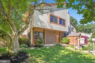 5693 Summer Oak Way, Burke, VA 22015 - Photo 2
