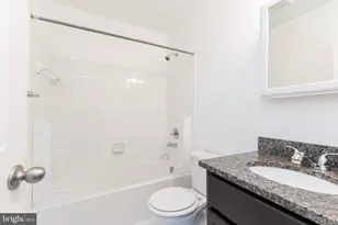 1024 Queens Ct, Herndon, VA 20170 - Photo 18