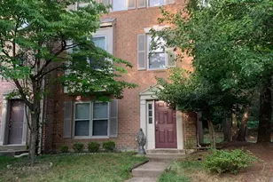 5623 Gresham Ln, Centreville, VA 20120 - Photo 1