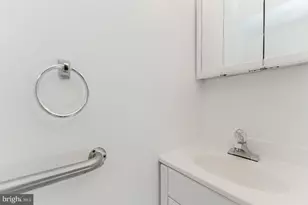 12174 Sanibel Ct, Reston, VA 20191 - Photo 12