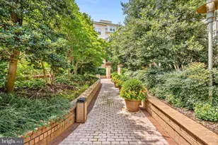 12001 Market St, Reston, VA 20190 - Photo 36