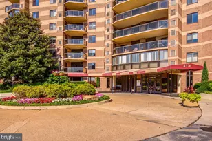 8370 Greensboro Dr, McLean, VA 22102 - Photo 2