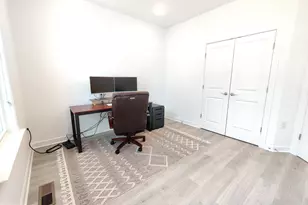 5002 Longmire Wy, Chantilly, VA 20151 - Photo 16