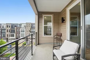 14421 Beckett Glen Cir, Chantilly, VA 20151 - Photo 16