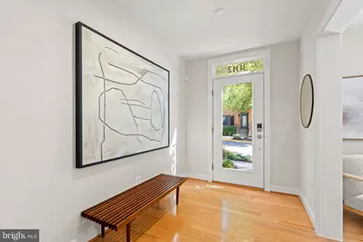 3012 District Avenue, Fairfax, VA 22031 - Photo 2