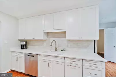 12029 Cheviot Drive, Herndon, VA 20170 - Photo 16