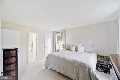12029 Cheviot Drive, Herndon, VA 20170 - Photo 18