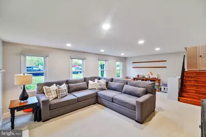 12029 Cheviot Drive, Herndon, VA 20170 - Photo 32