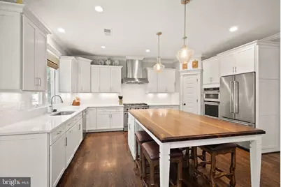 121 Tapawingo Road SW, Vienna, VA 22180 - Photo 22