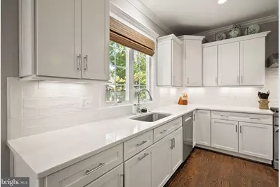 121 Tapawingo Road SW, Vienna, VA 22180 - Photo 24