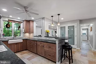 4903 Chantery Ct, Fairfax, VA 22032 - Photo 6