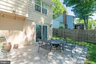 10901 Fox Sparrow Ct, Fairfax, VA 22032 - Photo 38