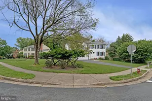 1603 Hiddenbrook Dr, Herndon, VA 20170 - Photo 46