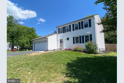 1603 Hiddenbrook Drive, Herndon, VA 20170 - Photo 2