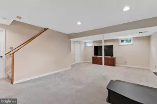 1603 Hiddenbrook Dr, Herndon, VA 20170 - Photo 40