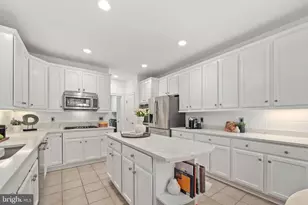 5276 Winter View Dr, Alexandria, VA 22312 - Photo 14