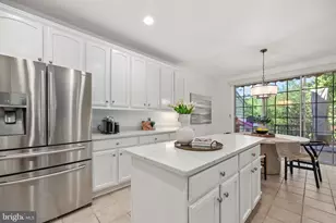 5276 Winter View Dr, Alexandria, VA 22312 - Photo 16