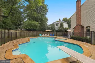 9597 Burnt Oak Dr, Fairfax Station, VA 22039 - Photo 40