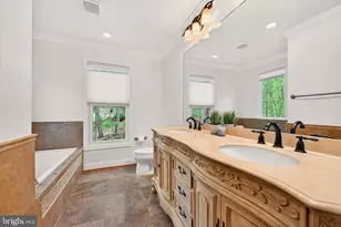 1626 Montmorency Dr, Vienna, VA 22182 - Photo 28