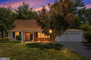 4407 Manor Hall Ln, Fairfax, VA 22033 - Photo 2