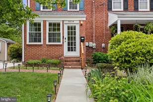 5834 Edgehill Dr, Alexandria, VA 22303 - Photo 2