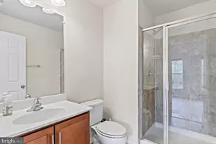 9653 Pullman Pl, Fairfax, VA 22031 - Photo 4