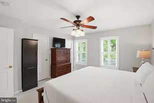 4096 Championship Ct, Annandale, VA 22003 - Photo 16