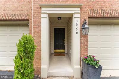 7366 Stream Bluff Way, Springfield, VA 22153 - Photo 2