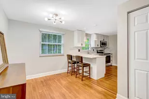 8254 Burning Forest Ct, Springfield, VA 22153 - Photo 4