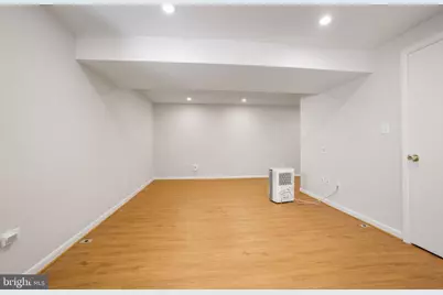 9010 Lake Braddock Drive, Burke, VA 22015 - Photo 36