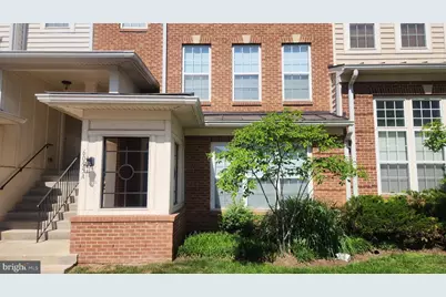 6055 Wicker Lane #127, Centreville, VA 20121 - Photo 2