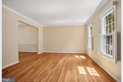 5303 Dunleigh Court, Burke, VA 22015 - Photo 4