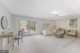 3195 Stonehurst Dr, Fairfax, VA 22031 - Photo 36