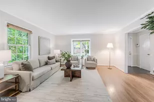 3195 Stonehurst Dr, Fairfax, VA 22031 - Photo 6
