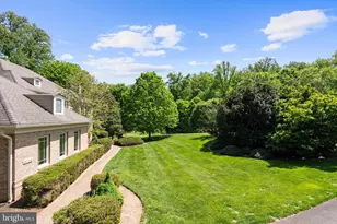 9304 Fitz Folly Dr, Great Falls, VA 22066 - Photo 4