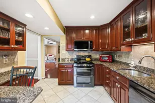 6813 Landor Ln, Springfield, VA 22152 - Photo 20