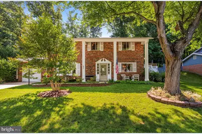 6813 Landor Lane, Springfield, VA 22152 - Photo 2