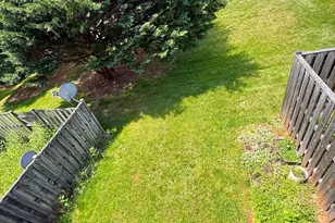 6742 Rockledge Pl, Centreville, VA 20121 - Photo 24