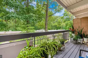 7747 Donnybrook Ct, Annandale, VA 22003 - Photo 4