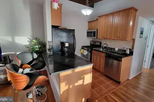 7747 Donnybrook Ct, Annandale, VA 22003 - Photo 6