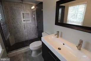 6055 Meyers Landing Ct, Burke, VA 22015 - Photo 16