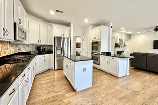 5643 Tower Hill Cir, Alexandria, VA 22315 - Photo 10