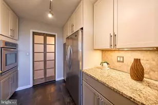 5903 Mt Eagle Dr, Alexandria, VA 22303 - Photo 14