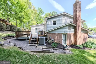 9122 Steven Irving Court, Springfield, VA 22153 - Photo 8