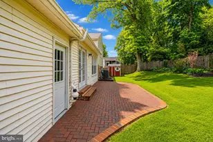 10907 Paynes Church Dr, Fairfax, VA 22032 - Photo 24