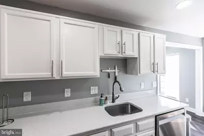 8201 Crossbrook Court #301, Lorton, VA 22079 - Photo 4