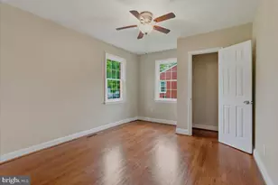 2716 Schooley Dr, Alexandria, VA 22306 - Photo 12